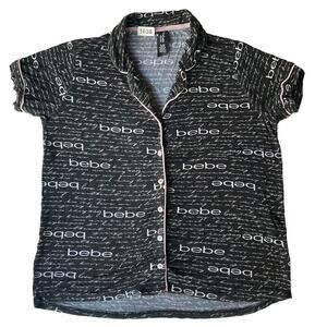 Bebe Sleepwear Women’s Short Sleeve Button Down Shirt size XL, fits like L,Black